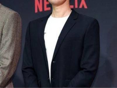 허지웅 넷플릭스 영화 대홍수 혹평에 반응