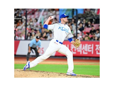 LG KT 맞대결 앞 기세 올라 잠실 구장
