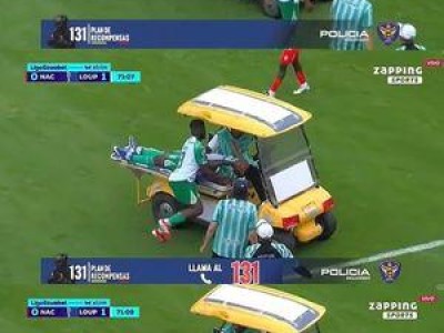 에콰도르 축구팀 의료차량 충돌 사고 선수들 놀란 듯