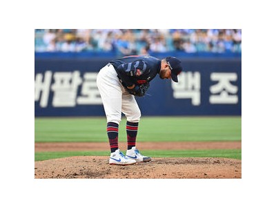 감보아 롯데 입단 후 첫 등판에서 고전하며 부상자 명단에 이름 올려