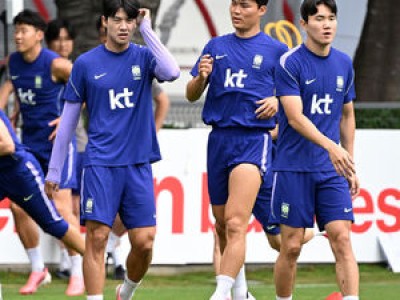 오현규 체코전 결승골 공을 황인범에게 넘겼다